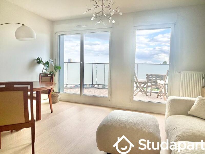 Chambre - 10 m² - 1 pièce