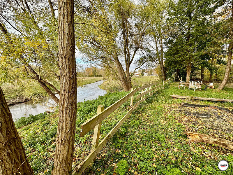 Maison - 284 m² - 12 pièces