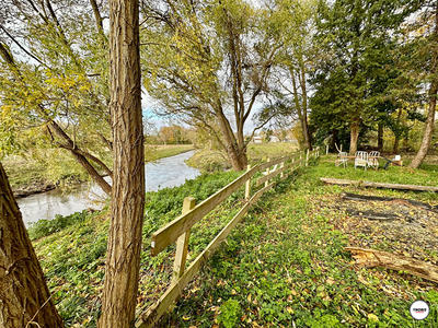 Maison - 284 m² - 12 pièces