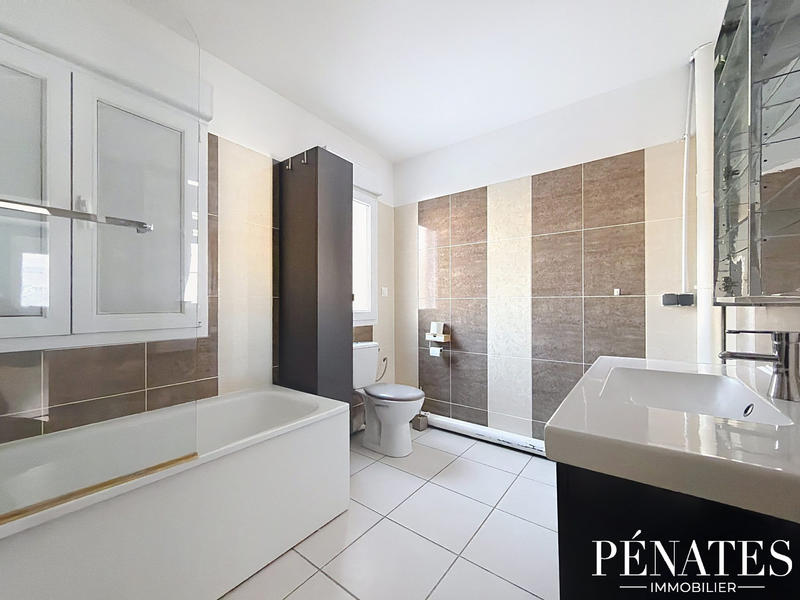 Maison contemporaine - 87 m² - 4 pièces