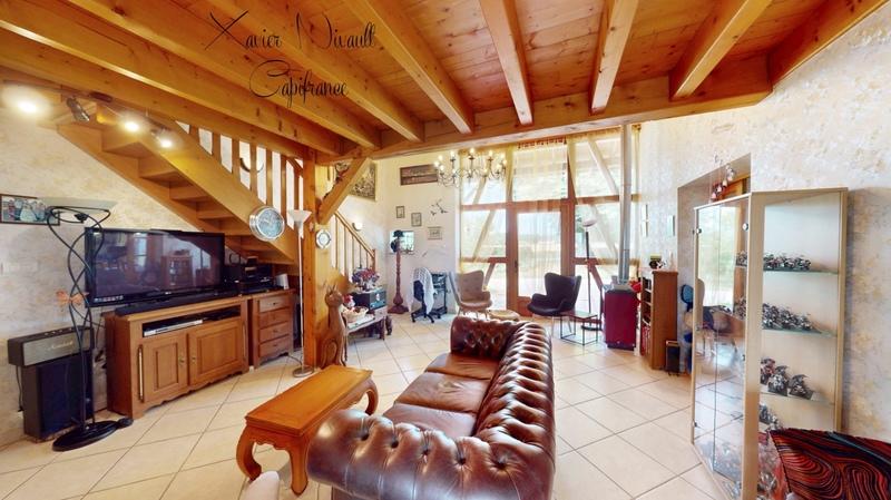 Maison - 163 m² - 5 pièces