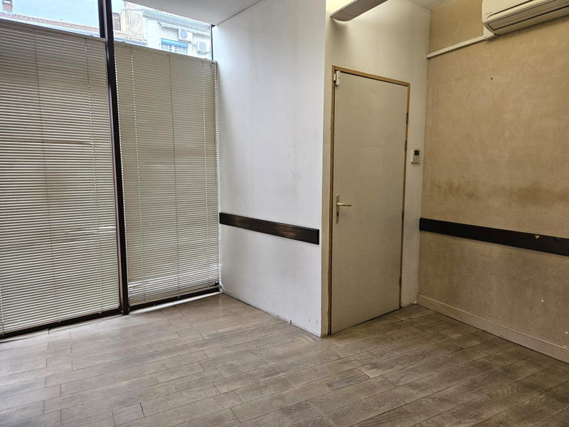 Local commercial - 257 m²