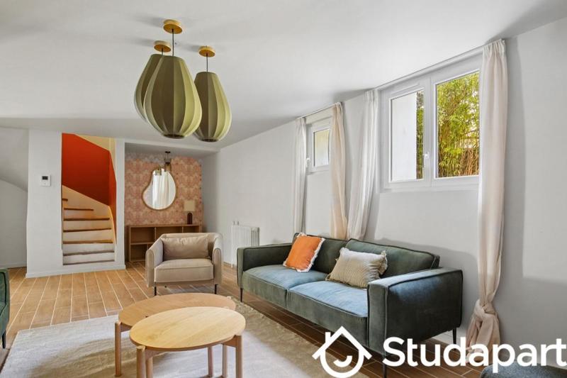 Chambre - 11 m² - 1 pièce