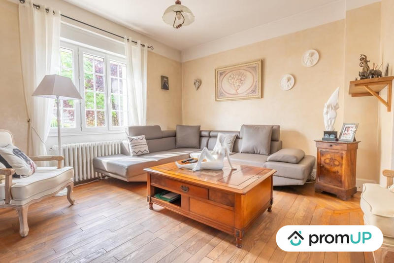 Maison contemporaine - 203 m² - 5 pièces