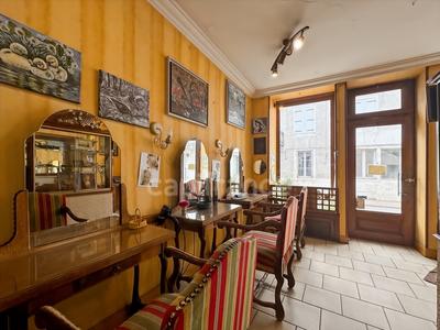 Local commercial - 119 m² - 4 pièces