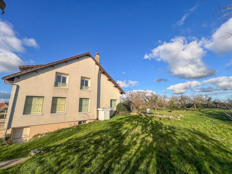 Immeuble - 235 m² - 10 pièces