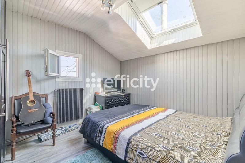 Maison - 115 m² - 6 pièces