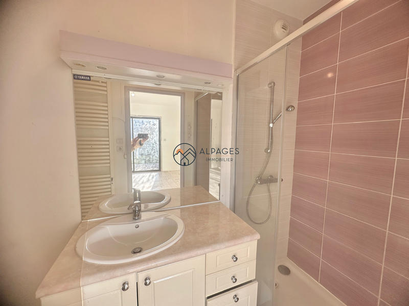 Châlet - 225 m² - 9 pièces