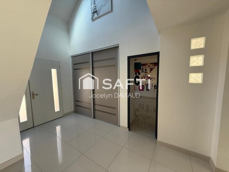 Maison - 159 m² - 5 pièces