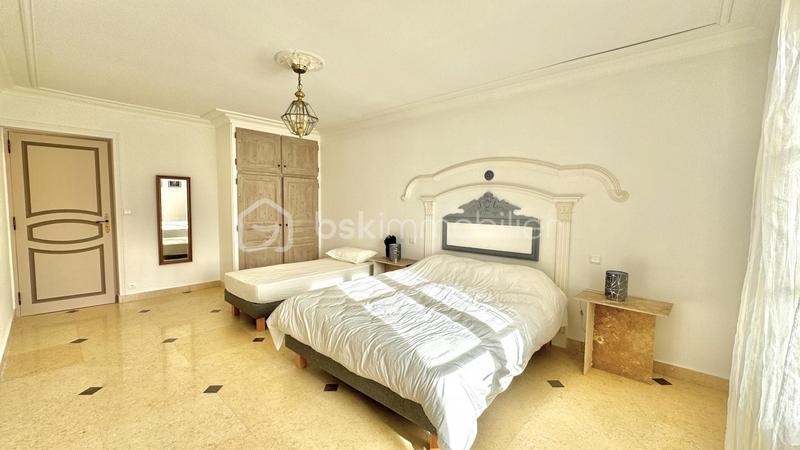 Villa - 420 m² - 11 pièces