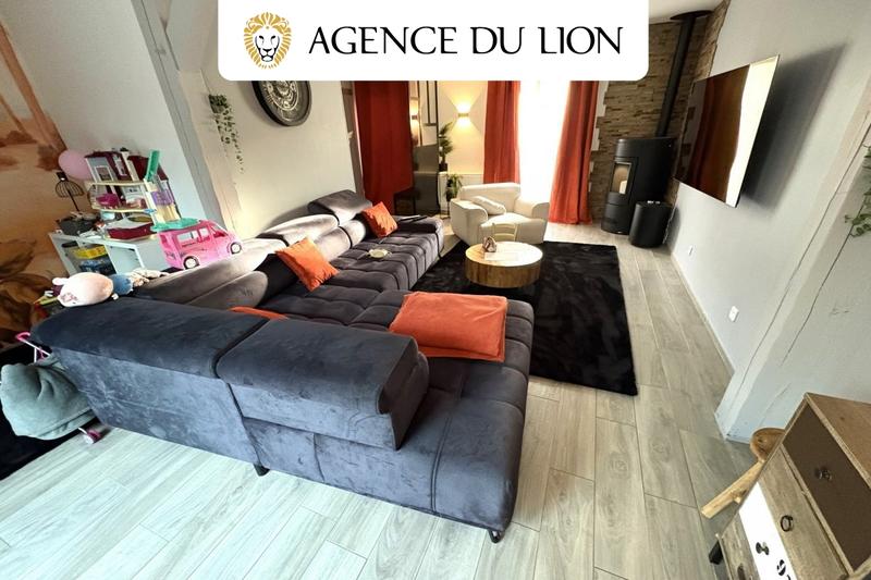 Maison - 151 m² - 8 pièces