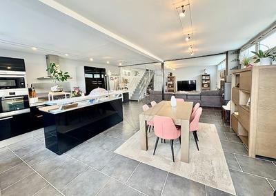 Maison - 180 m² - 5 pièces