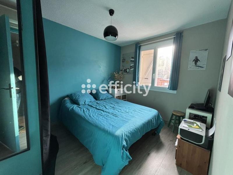 Maison - 92 m² - 5 pièces