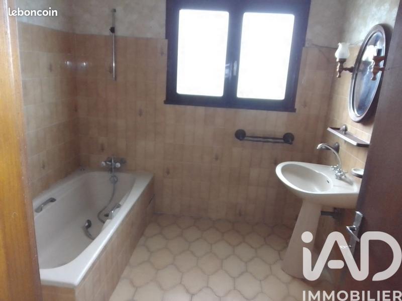 Maison - 166 m² - 5 pièces