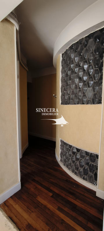 Appartement - 210 m² - 3 pièces