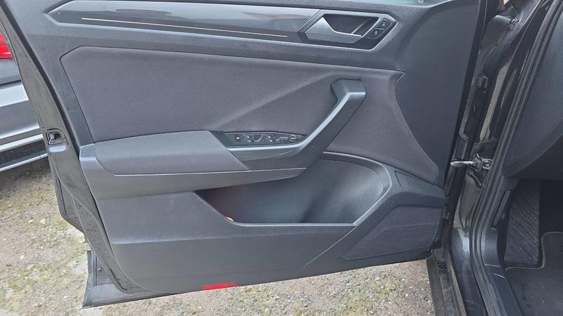 Volkswagen t-Roc 1.5 Tsi 150 Dsg7 Carat