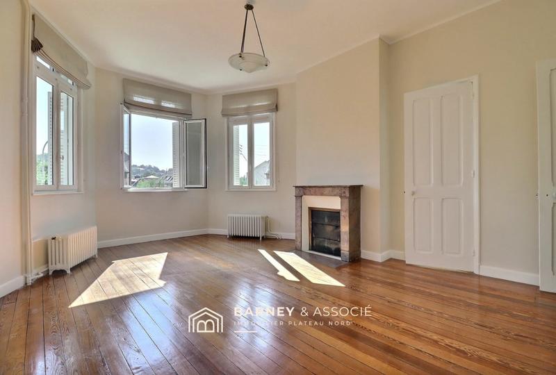 Maison - 181 m² - 6 pièces