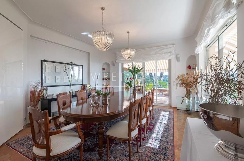 Villa - 475 m² - 10 pièces