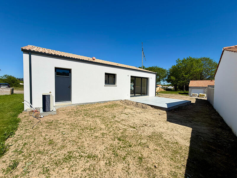 Maison - 97 m² - 4 pièces