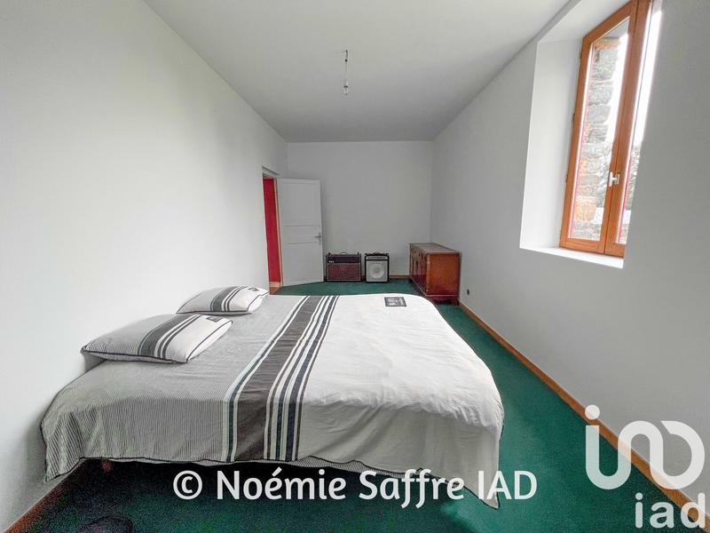 Maison - 236 m² - 7 pièces