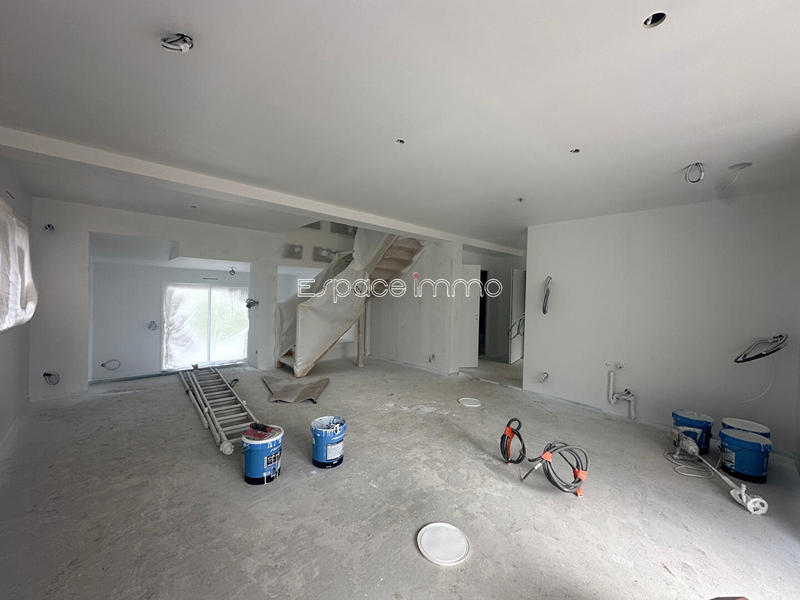 Maison - 121 m² - 4 pièces