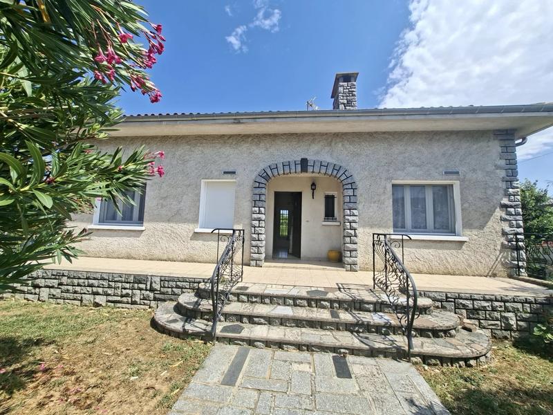 Maison - 93 m² - 4 pièces