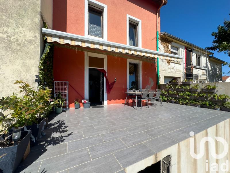 Maison - 147 m² - 8 pièces