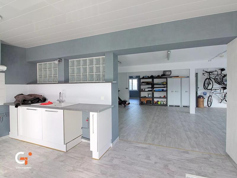 Immeuble - 254 m² - 8 pièces