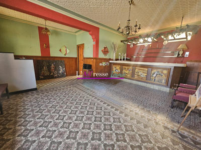 Maison - 197 m² - 8 pièces