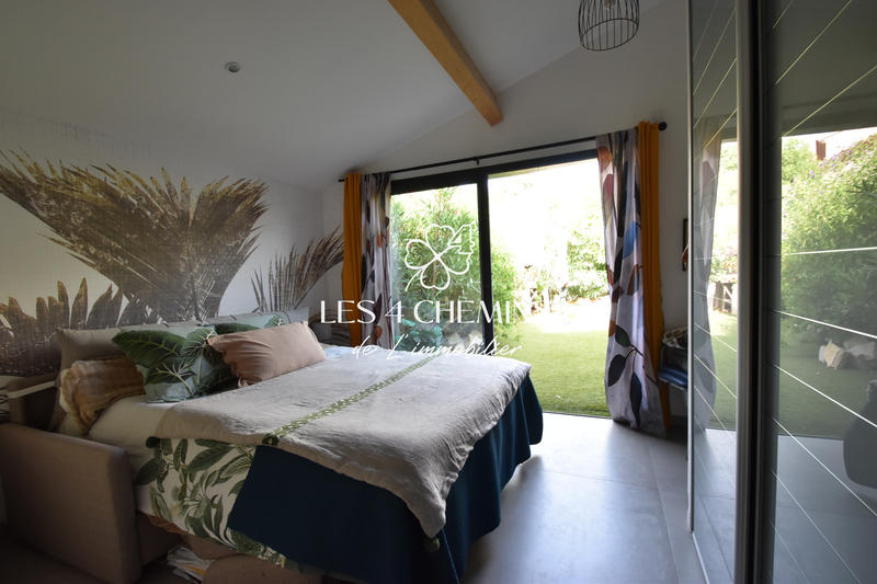 Villa - 200 m² - 7 pièces