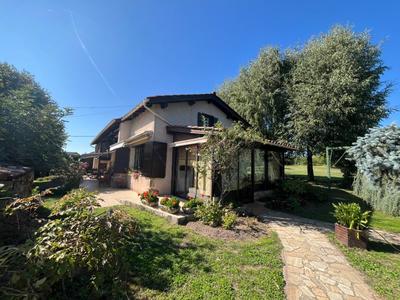 Maison - 186 m² - 5 pièces