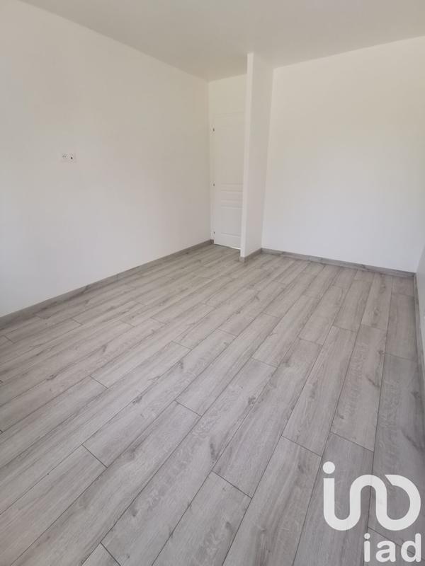 Maison - 225 m² - 9 pièces