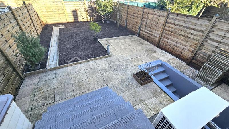 Maison - 101 m² - 4 pièces