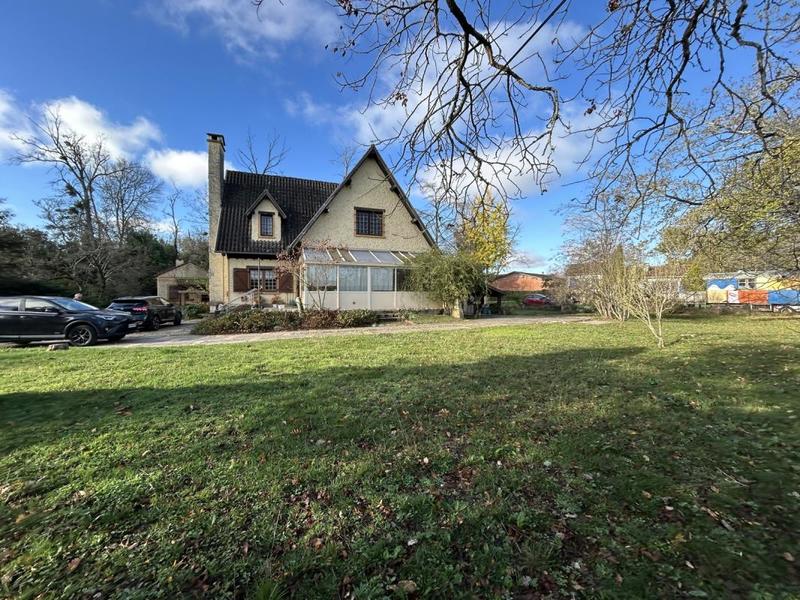 Demeure - 147 m² - 5 pièces