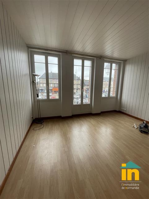 Appartement - 125 m² - 5 pièces