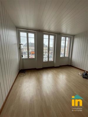 Appartement - 125 m² - 5 pièces