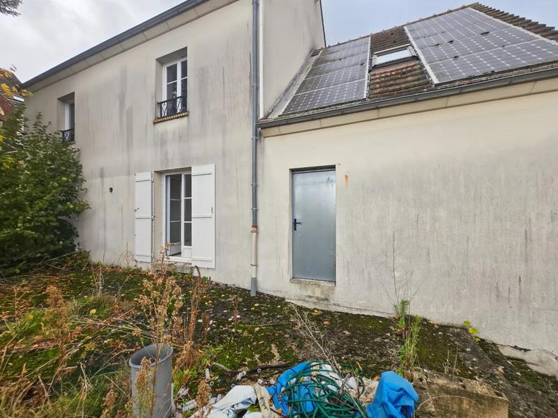 Appartement - 97 m² - 13 pièces