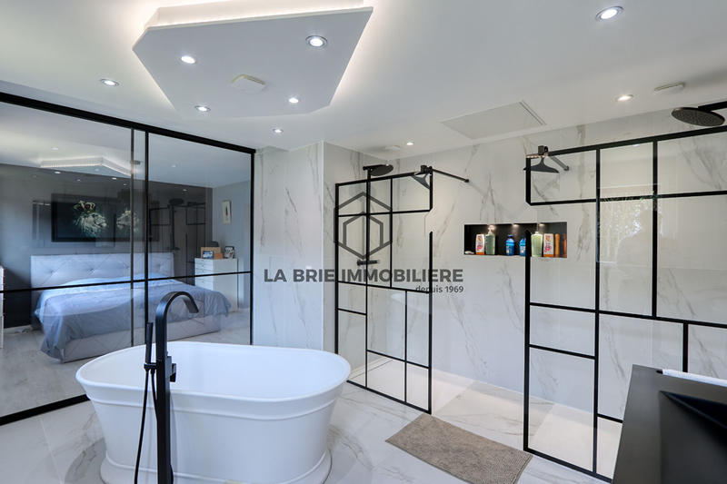 Maison - 160 m² - 6 pièces