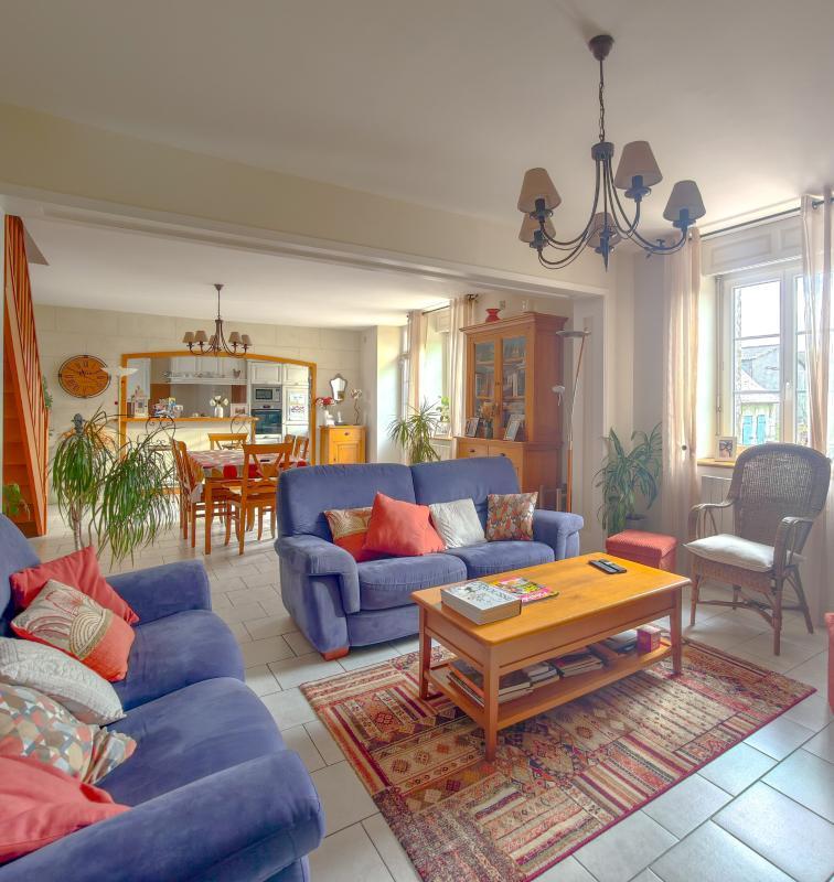 Maison - 174 m² - 8 pièces