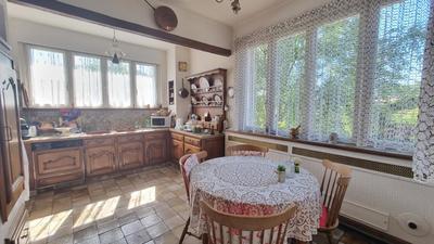 Maison - 210 m² - 6 pièces