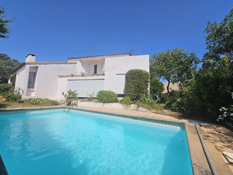 Maison - 206 m² - 6 pièces