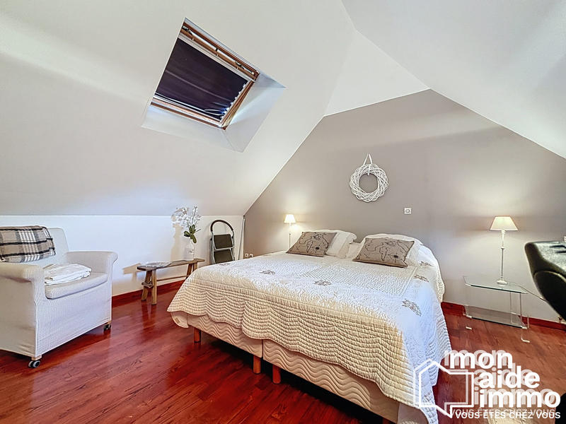 Maison ancienne - 230 m² - 7 pièces