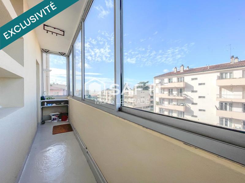 Appartement - 85 m² - 5 pièces
