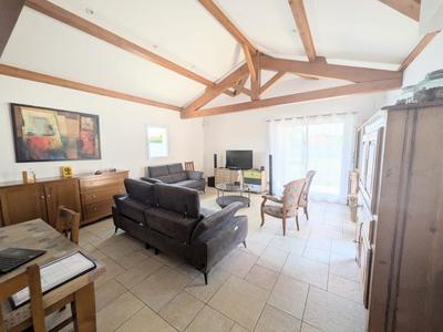 Maison - 200 m² - 6 pièces