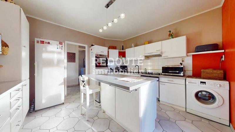 Maison de village - 211 m² - 8 pièces