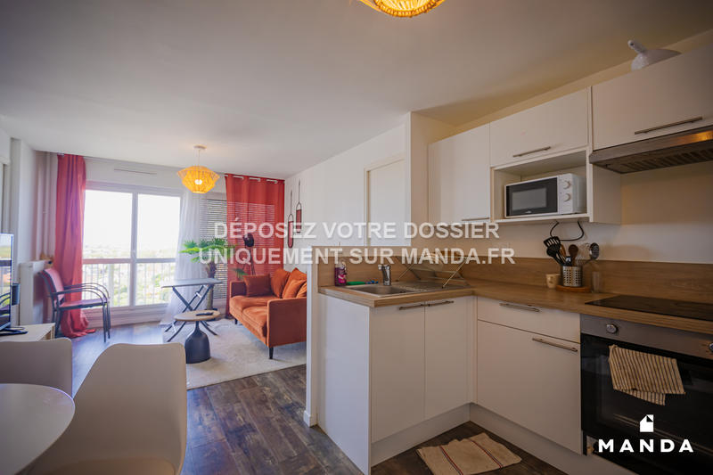 Chambre - 11 m² - 5 pièces