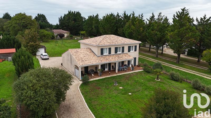 Maison - 167 m² - 6 pièces