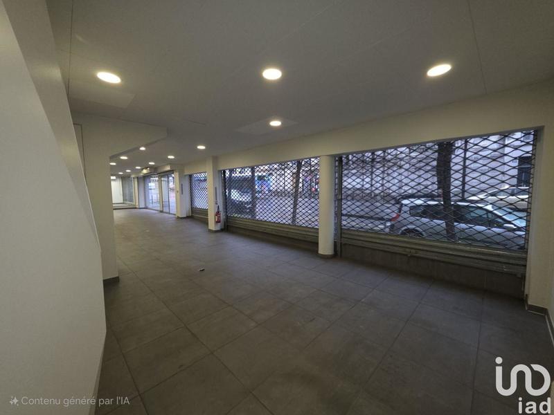 Local commercial - 543 m²