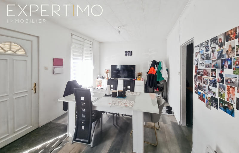 Maison - 111 m² - 7 pièces