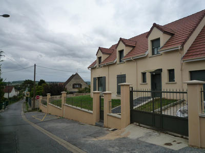 Maison - 180 m² - 7 pièces